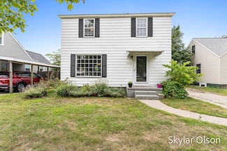 2113 Norman Ave, Norton Shores, MI 49441