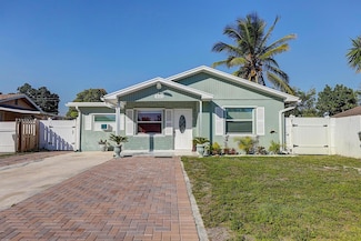 4063 Pot o Gold St, West Palm Beach, FL 33406