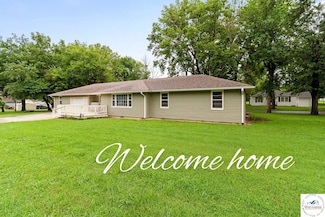 1209 E Franklin St, Clinton, MO 64735