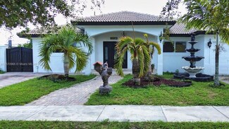 490 W 39th Place, Hialeah, FL 33012