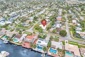 361 SE 8th Ct, Pompano Beach, FL 33060