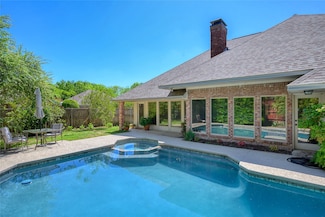 401 Cove Cir, McKinney, TX 75071