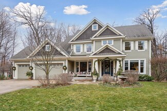 2855 Timberview Trail, Chaska, MN 55318