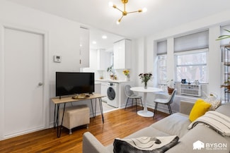 317 E 3rd St Unit 8, New York, NY 10009