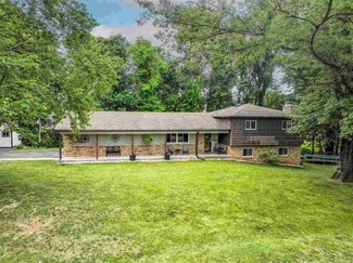 258 N Dorsett Dr, Connersville, IN 47331