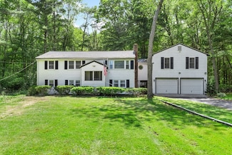 30 Stone St, Bellingham, MA 02019