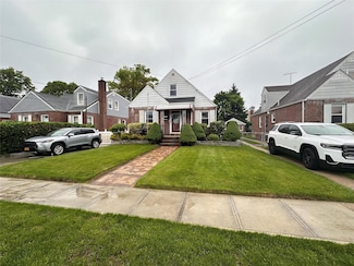 65 Stephen Place, Valley Stream, NY 11580