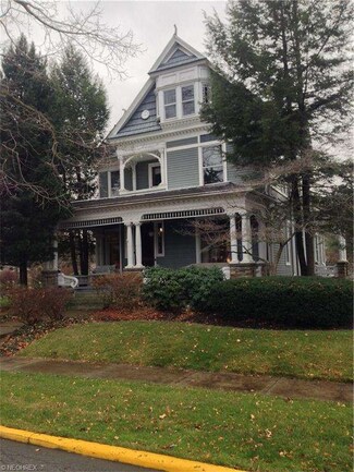 49 S Main St, Milan, OH 44846
