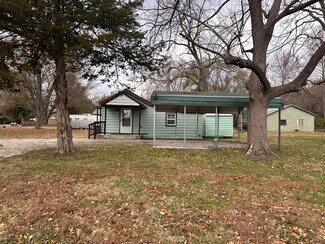 1820 N Patterson Ave, Springfield, MO 65803