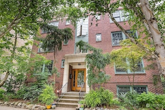 408 Bellevue Ave E Unit 202, Seattle, WA 98102