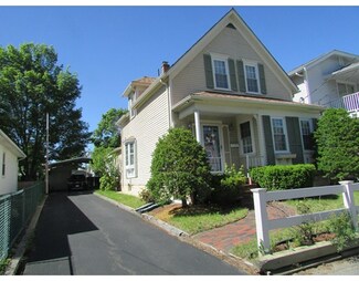 18 E Britannia St, Taunton, MA 02780