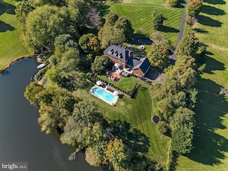 37268 White Goose Ln, Purcellville, VA 20132