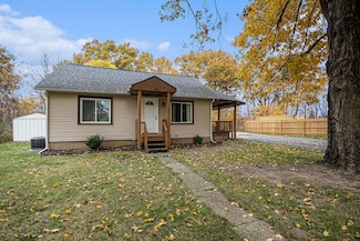 1183 Miller Rd, Plainwell, MI 49080