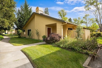 2202 Woodlake Dr Unit 57A, Santa Rosa, CA 95405