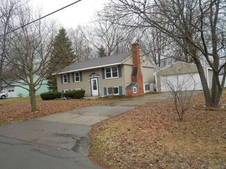829 N Lamont Dr, Cortland, NY 13045