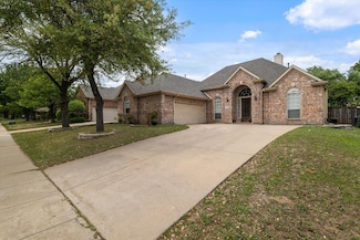 525 Green Apple Dr, Garland, TX 75044