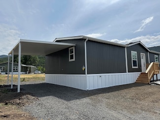 1 Corral Ln Unit 37, Ashland, OR 97520