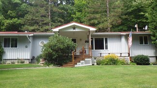 5206 Blodgett Rd, Naples, NY 14512