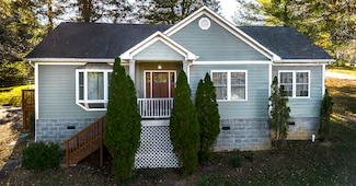 2 Hamric St, Lexington, VA 24450