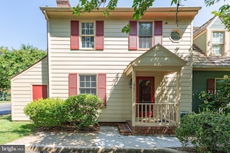 823 College Ave, Fredericksburg, VA 22401