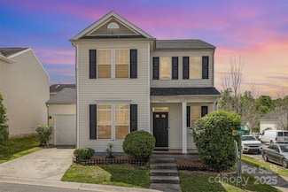8424 Spirea Ct, Charlotte, NC 28215