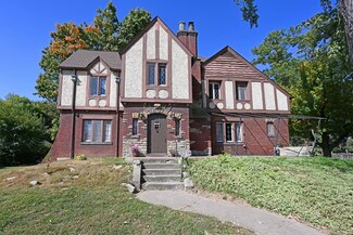 1431 Bonnell St, Cincinnati, OH 45215