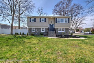 87 Bray Ave, North Middletown, NJ 07748