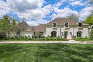 820 W 55th St, Kansas City, MO 64113