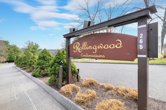 20 Chatham Ct Unit 20, Brookfield, CT 06804