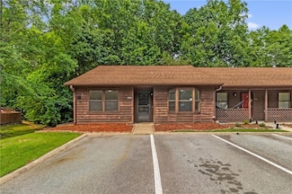 3114 Rockingham Rd, High Point, NC 27265