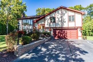 19 Beechnut Dr, Johnston, RI 02919
