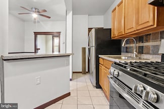 2904 N Taney St, Philadelphia, PA 19132