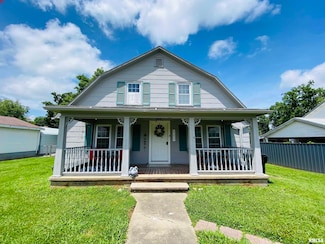 245 W McClernand Ave, Shawneetown, IL 62984