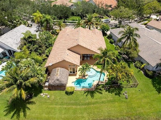 3043 Lakewood Dr, Weston, FL 33332
