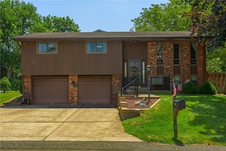 258 Locust Ridge Dr, Pittsburgh, PA 15209