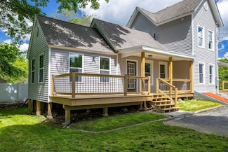43 Oak Ave, Athol, MA 01331