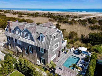 74 38th St, Avalon, NJ 08202