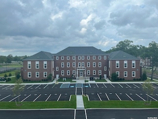 300 Carleton Ave Unit 9207, Central Islip, NY 11722