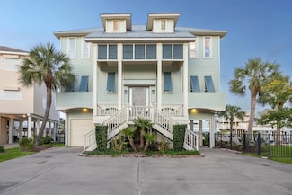 3315 Windlass Ct, Galveston, TX 77554