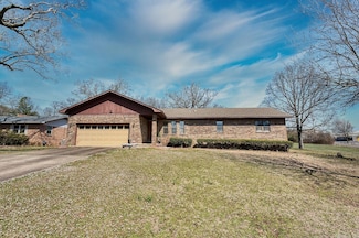 202 Marwinette Place, Hot Springs National Park, AR 71913