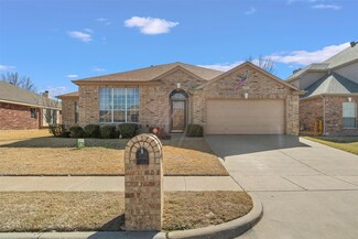 5332 Ridge View Dr, Watauga, TX 76137