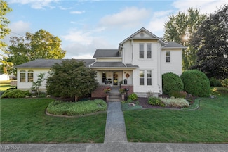 99 S Main St, New London, OH 44851