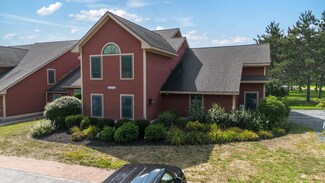 64 Estates Dr Unit 1, Manchester, ME 04351