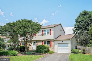 7966 Arden Ct, Dunn Loring, VA 22027