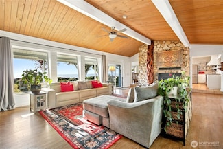 1970 State Route 105, Aberdeen, WA 98520