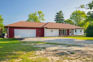 2744 W Harreld Rd, Marion, IN 46952