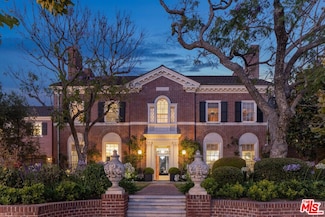 100 S Hudson Place, Los Angeles, CA 90004