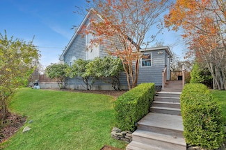 144 Greenwich St, Montauk, NY 11954