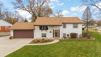 16 Arapaho Dr, Thornton, IL 60476