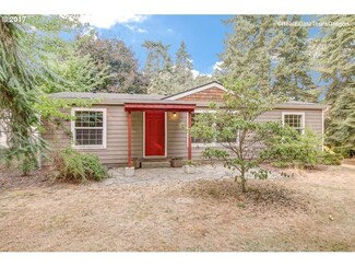 21755 NE Hidden Springs Rd, Dundee, OR 97115